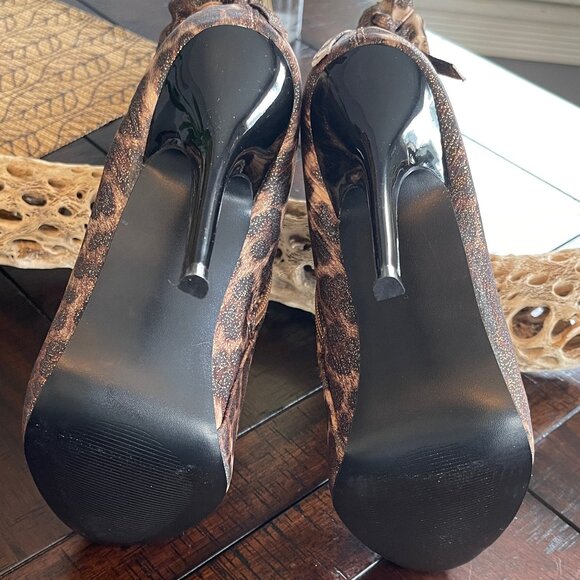 Uptown Metro Uber Sexy diba Wiz Ard Cheetah Animal Print Stiletto Heels Booties - Picture 7 of 13